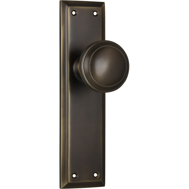Milton Knob - Long Backplate Antique Brass / Latch | Passage
