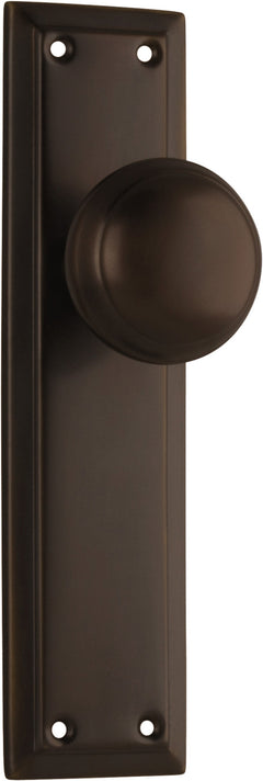 Richmond Door Knob - Long Backplate Antique Brass / Latch | Passage