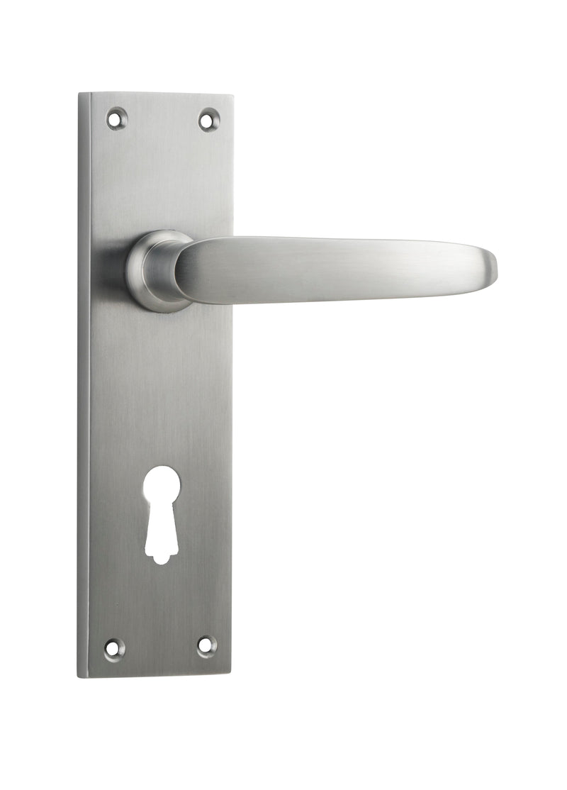Balmoral Lever - Long Backplate Satin Chrome / Lock | Lock (Skeleton Key)