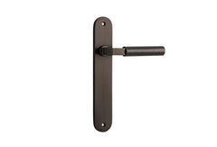 Berlin Lever - Oval Backplate Antique Brass