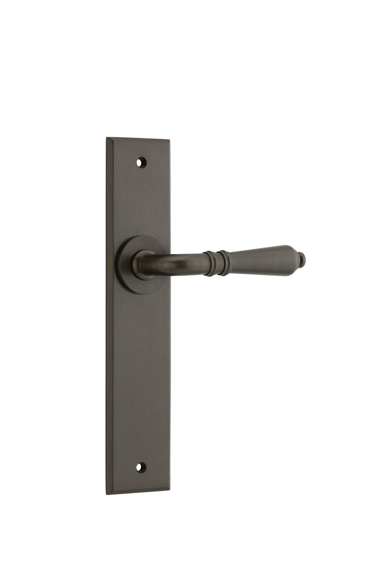 Sarlat Lever - Chamfered Backplate Antique Brass