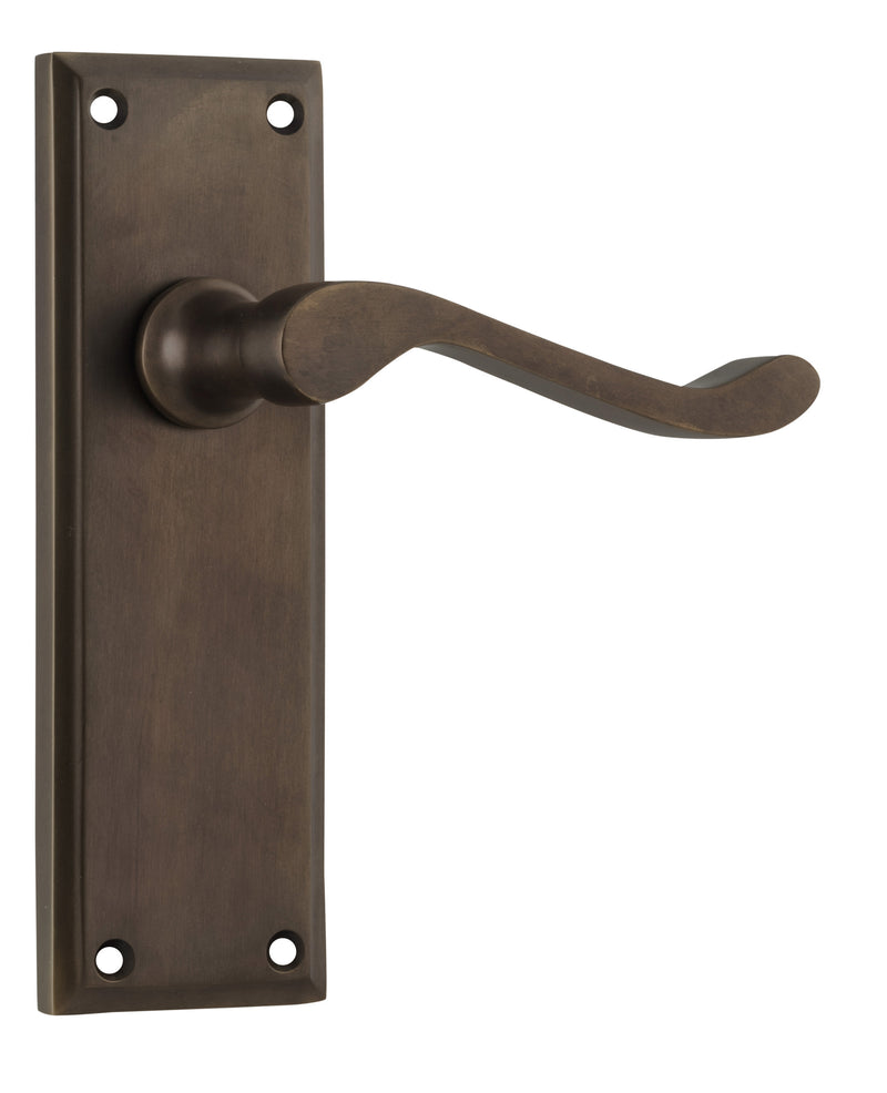 Camden Lever - Long Backplate Antique Brass / Latch | Passage