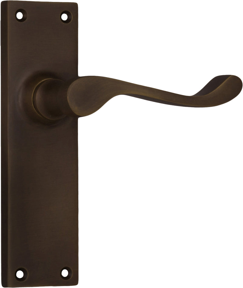 Victorian Lever - Long Backplate Antique Brass / Latch | Passage