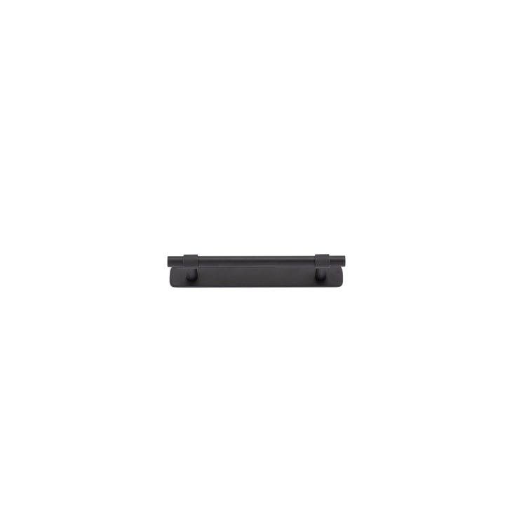 Helsinki Cabinet Pull with Backplate - CTC128mm Matt Black / Solid Brass